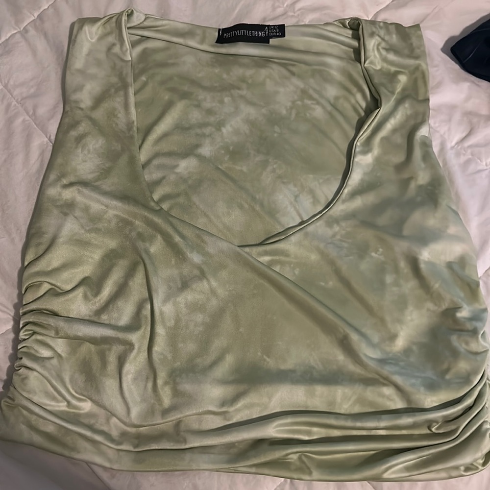 PrettyLittleThing Crop Top